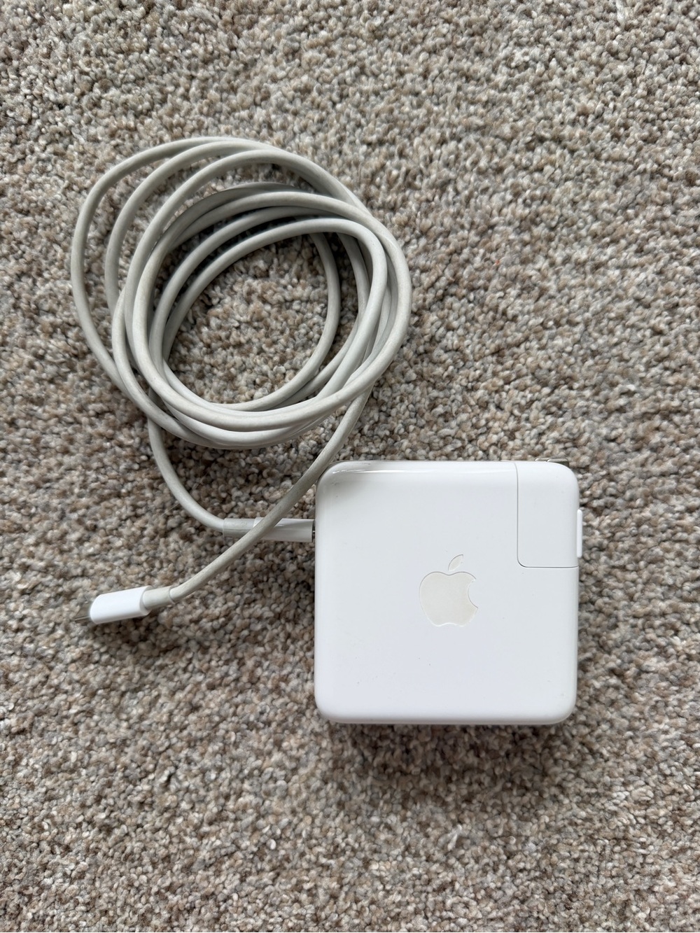 Apple MacBook 67W USB-C Power Adapter Model A2518